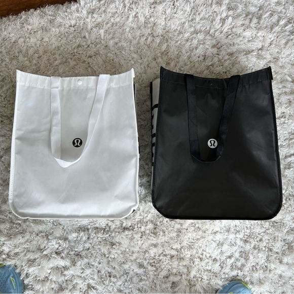 lululemon Large Shopping Reusable Tote Bag Bundle of 2 Snap Closure - Picture 4 of 6